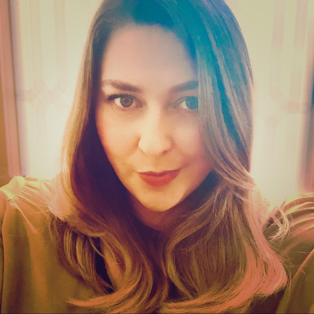 Meet your Posher, Julia